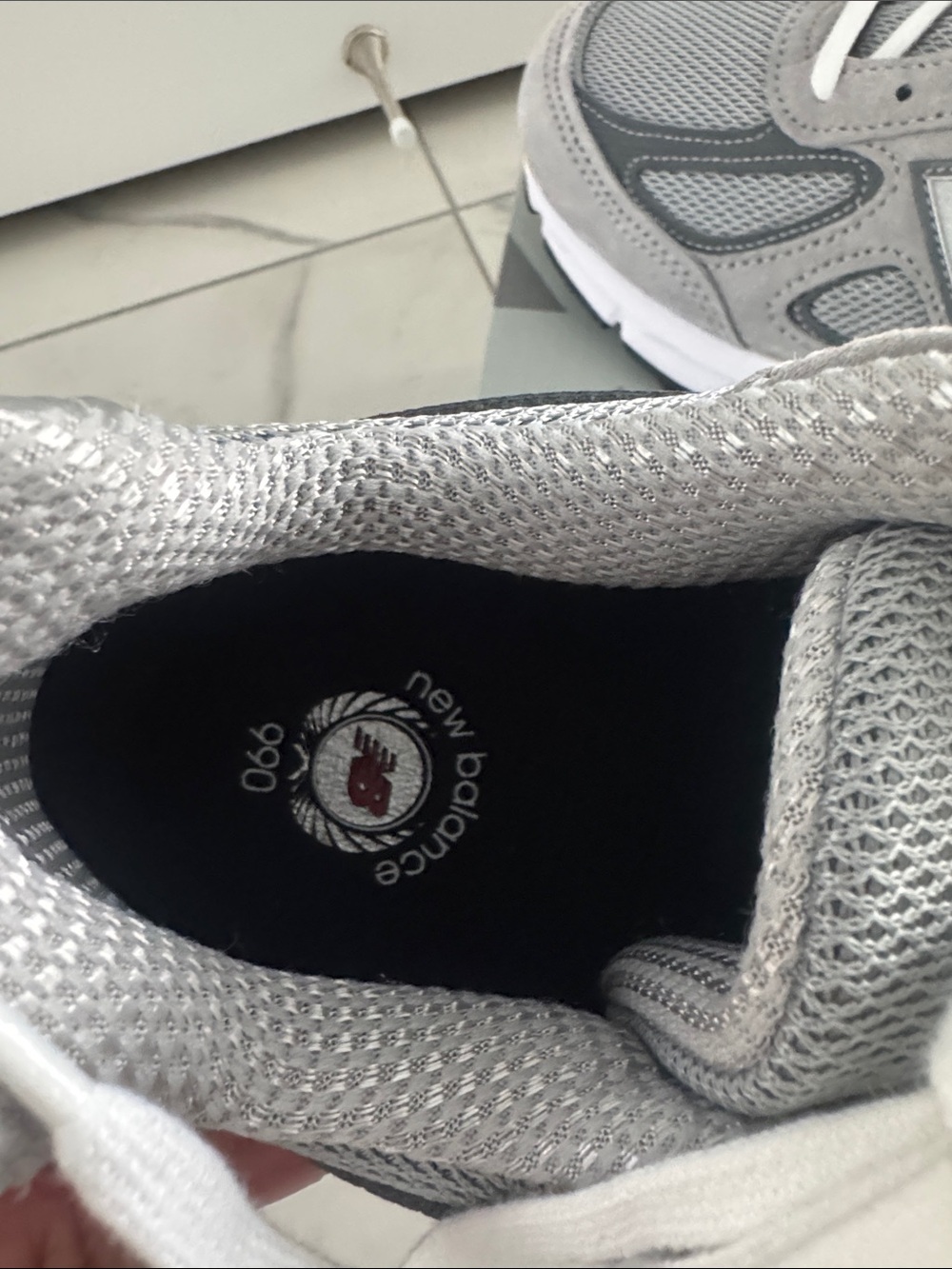 New Balance 990V4 - Picture 4 of 7
